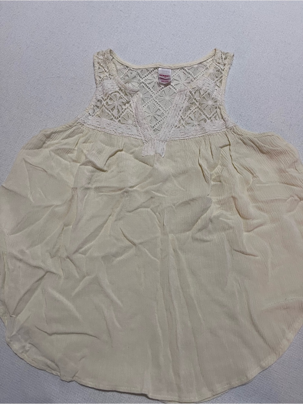 Bongo Cream Lace Yoke Sleeveless Blouse Size Medium
